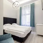 A Golden Star Modern Luxury And 부다페스트