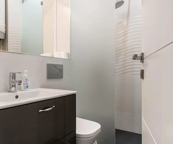 A Golden Star Modern Luxury And
