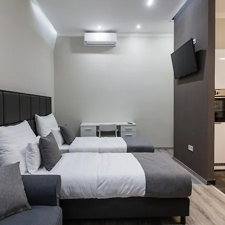A Golden Star Modern Luxury And Apartment *