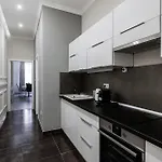 A Golden Star Modern Luxury And Apartment Budapest
