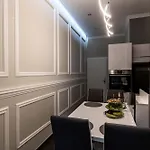 A Golden Star Modern Luxury And * בודפשט